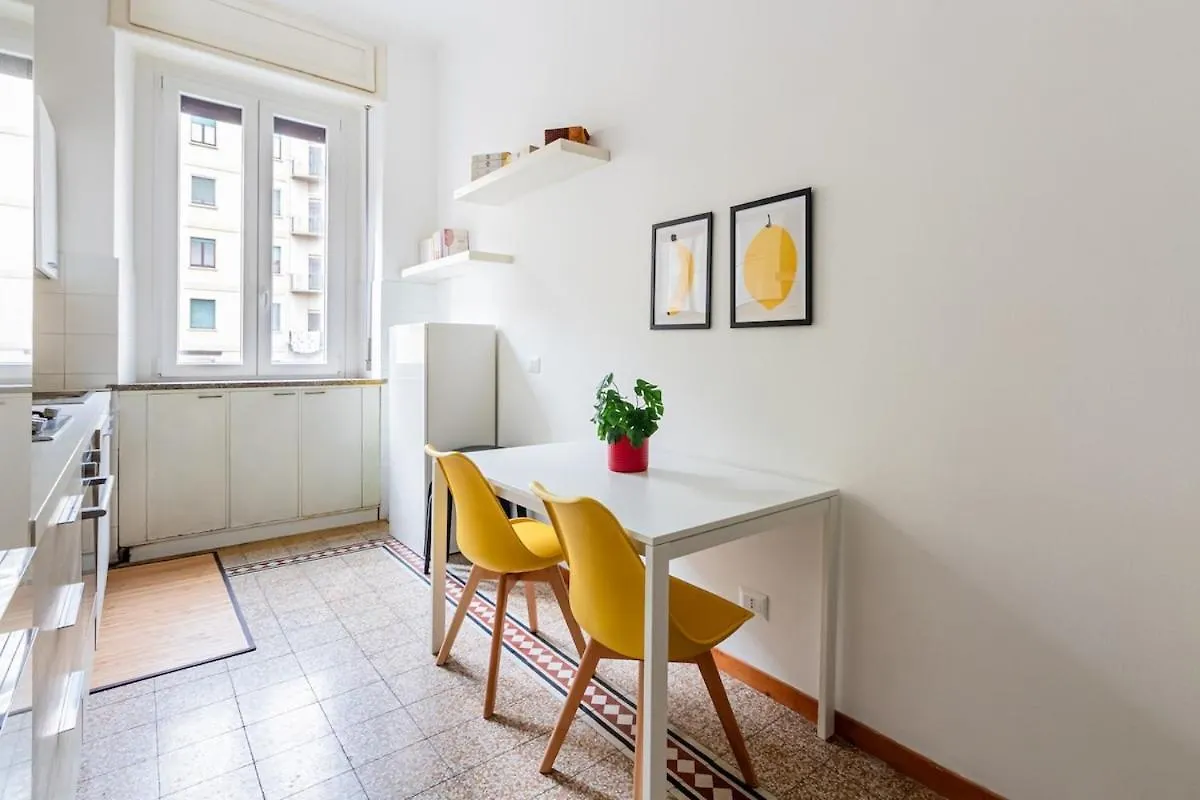 Apartment Homeby, Dimora Soperga Milan
